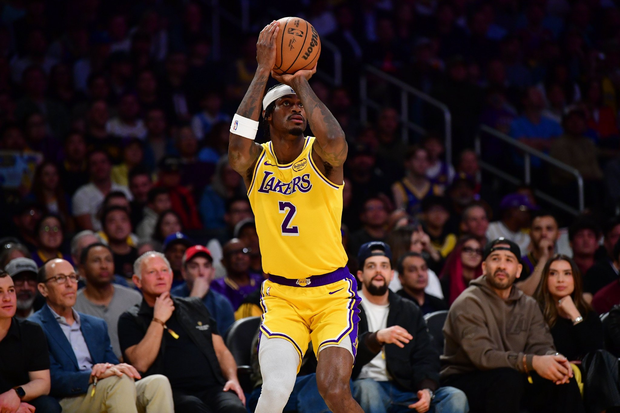 雷迪克：范德彪有时会因为赌博式防守陷入麻烦 这听起来很糟糕