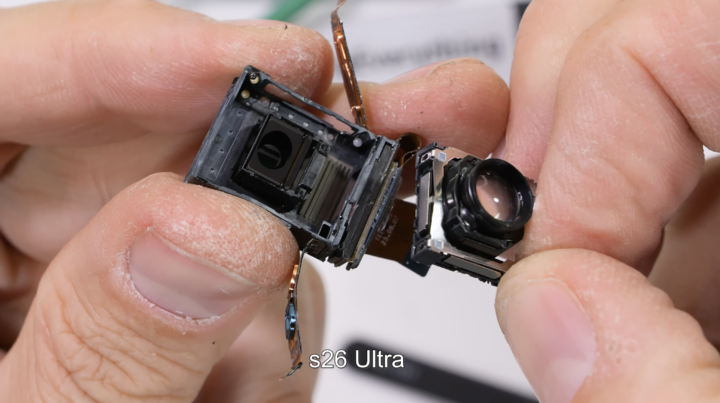 ▲ 图｜YouTube @JerryRigEverything