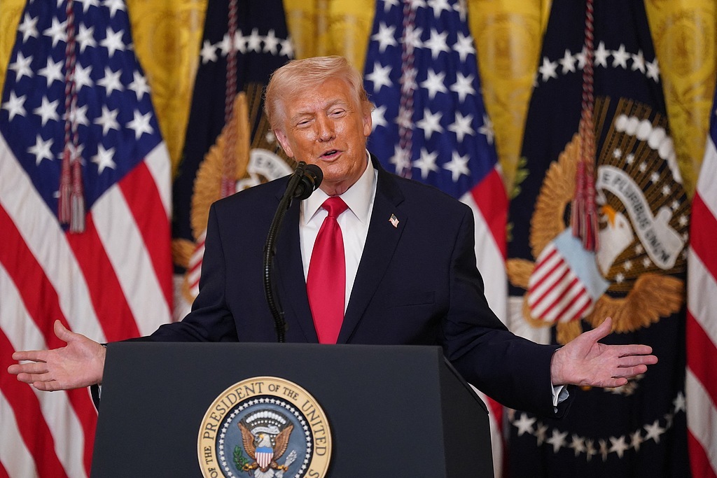 特朗普回应美军加油机在沙特遭袭：其中一架“受损稍重”