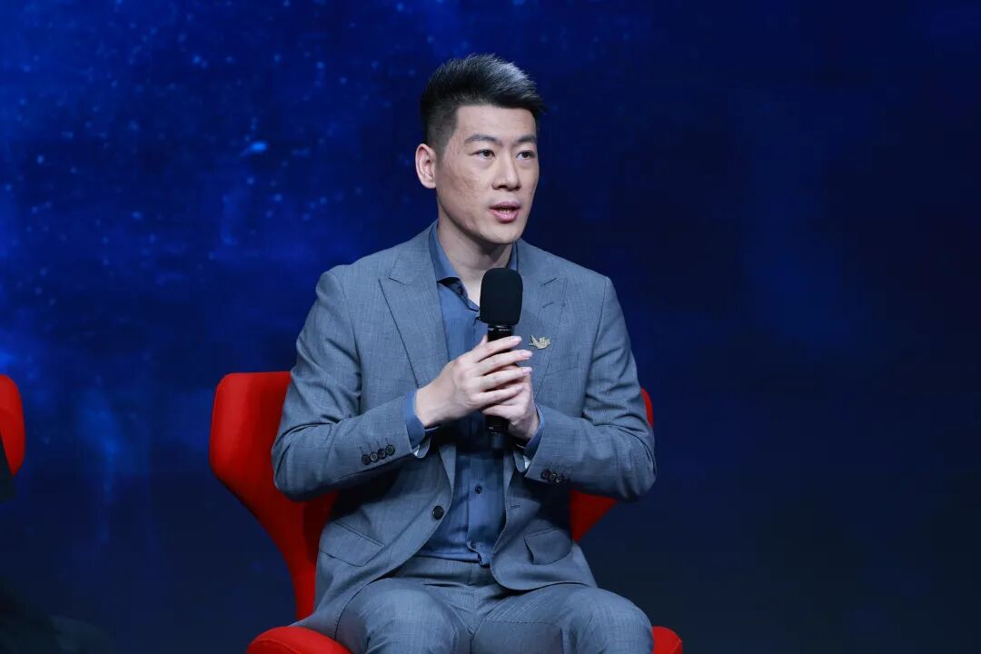 董明珠×高继扬｜制造巨头遇上具身智能独角兽|董明珠_新浪财经_新浪网