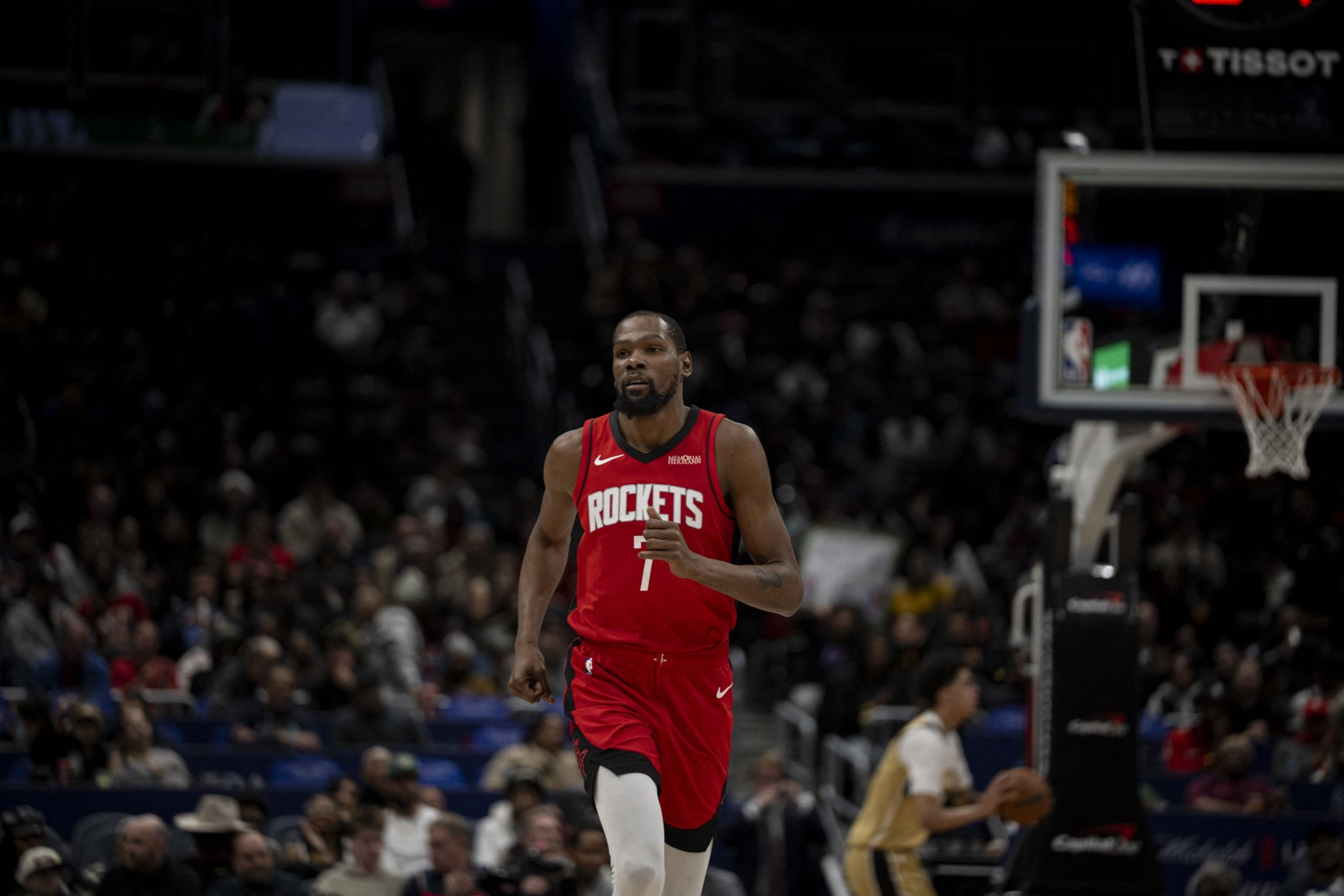 50%精华！杜兰特半场12中6拿到14分5板 但连续遭马特科维奇大帽