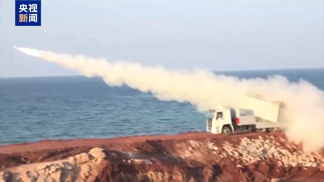 为穿越霍尔木兹海峡的油轮护航？美国海军：做不到啊！