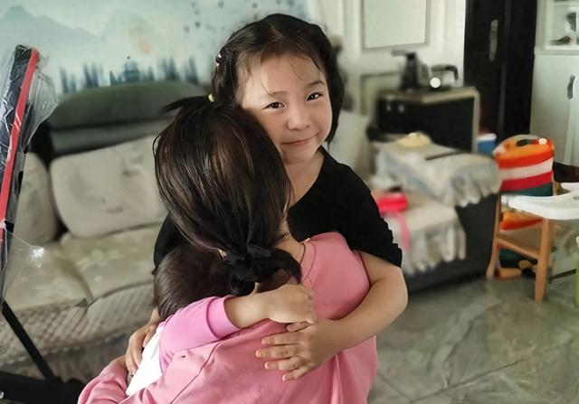 娃喊你“妈妈”“妈”还是“老妈”？别小看这一字之差，区别很大