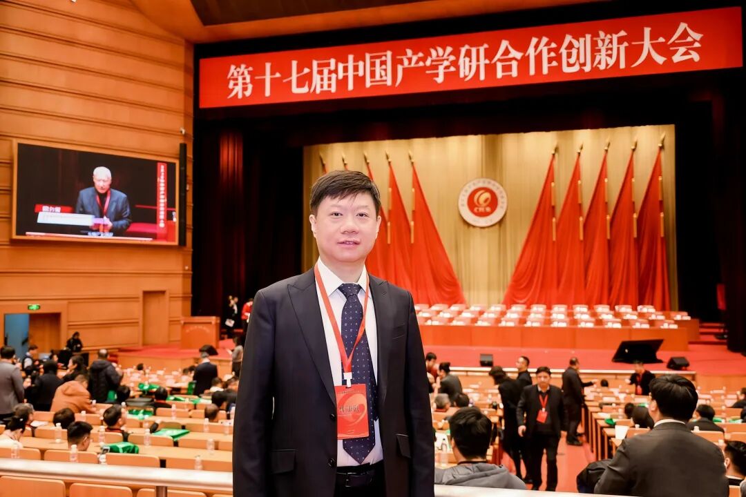 明略科技吴明辉在大会现场，图片来源：明略科技