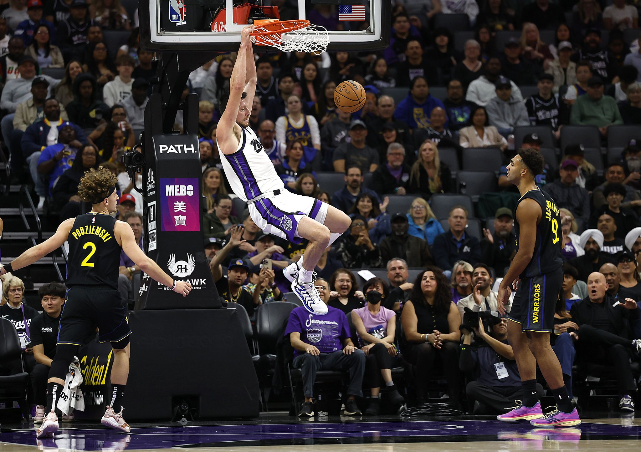 再伤一人！国王官方：尤班克斯遭左手尺侧副韧带撕裂 将接受手术