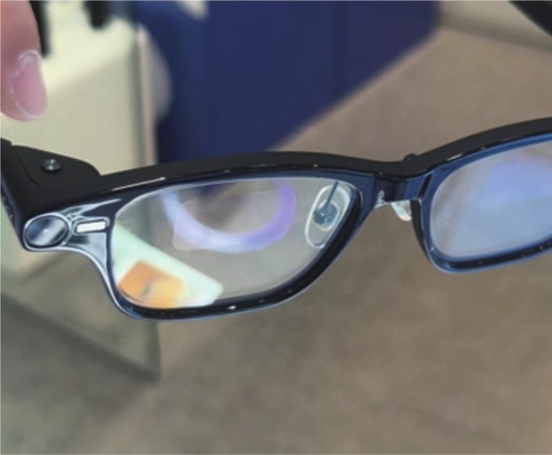 AI智能眼镜 能拍摄又能提词 “有用”才是硬道理