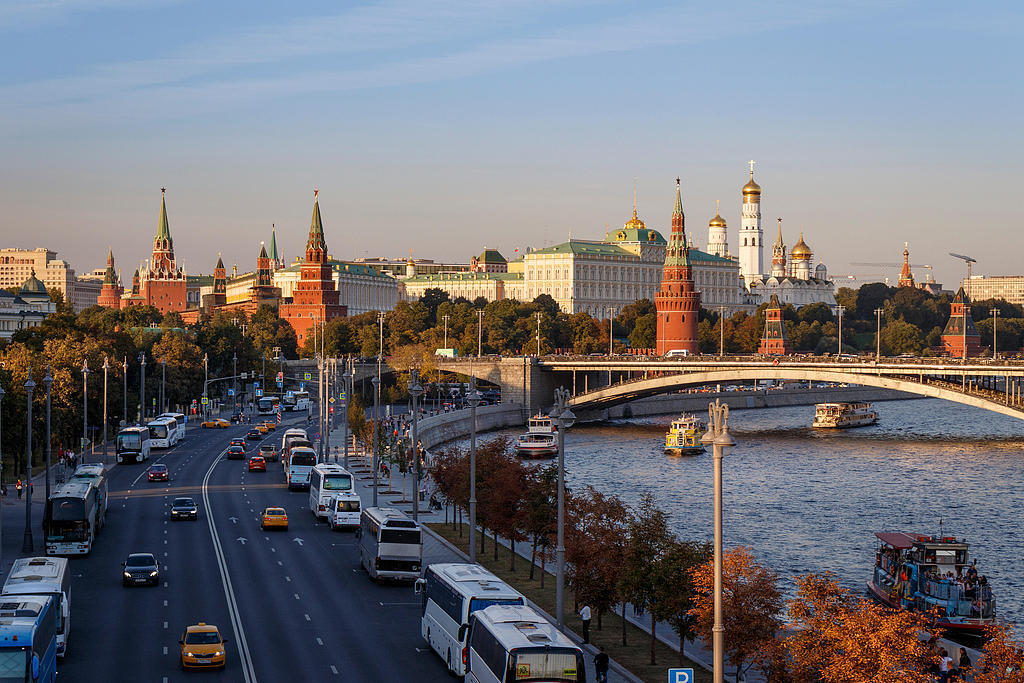 俄称连续4天密集击落飞向莫斯科的乌无人机