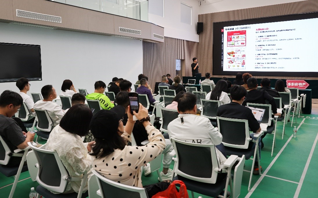 ▲“2025多多好特产”专项小组深入数百个农产区，积极探索农货上行新模式。