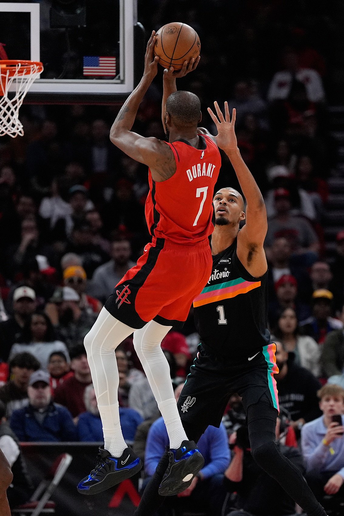 VS强队表现脱节？KD：只是投不进球 脱节的球队打不出这样的防守