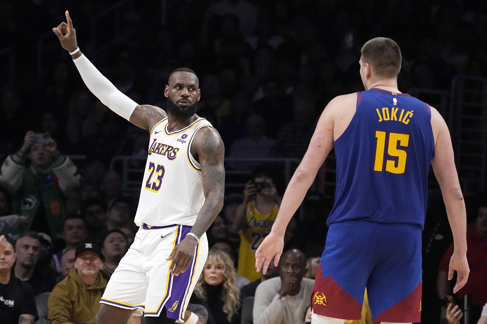 约基奇应该有5个MVP？帕森斯：那勒布朗·詹姆斯应该有13个！|谢伊·吉尔杰斯-亚历山大|谢伊·吉尔吉斯-亚历山大|尼古拉-约基奇|钱德勒·帕 ...