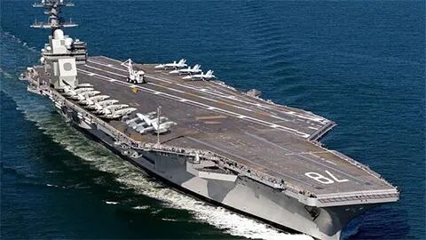 美媒：“福特”号航母大火持续超30个小时后才被扑灭，600多张床铺被烧毁，火灾始于洗衣区的一台烘干机