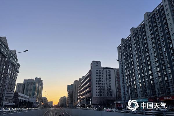 北京今天北风劲吹阵风可达七级 明起气温上升