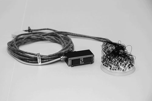 全声学脑机接口系统有望改善帕金森症状