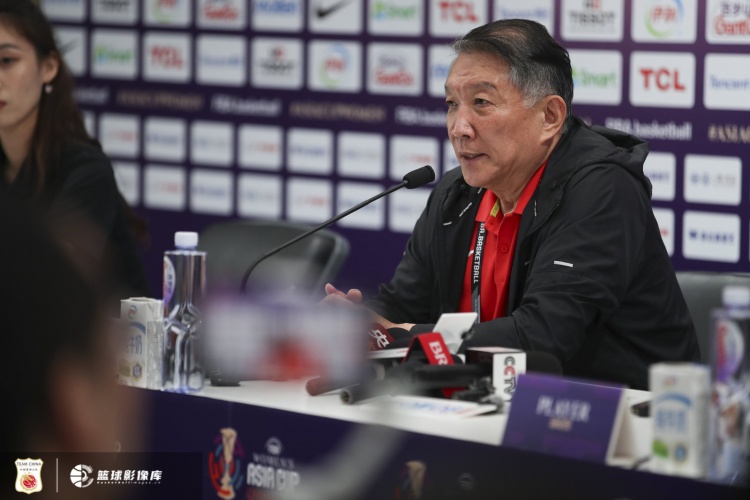 宫鲁鸣：高水平比赛对中国女篮发展很重要 希望能与更多强队交手