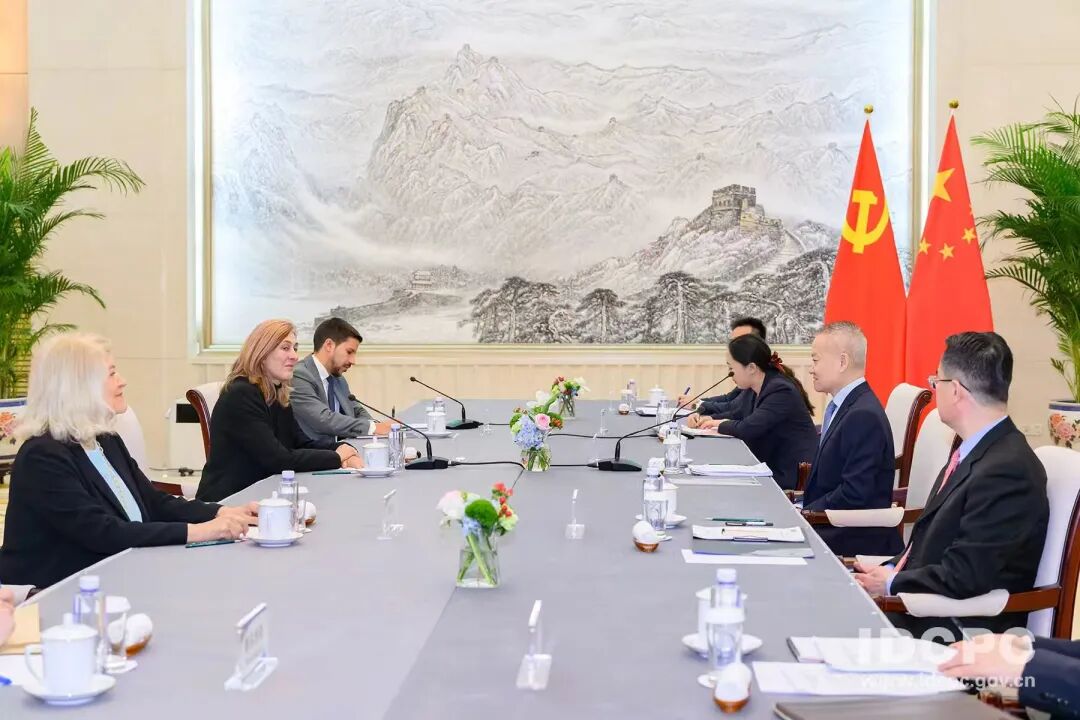 刘海星会见西班牙驻华大使贝坦索斯|驻华大使_新浪财经_新浪网