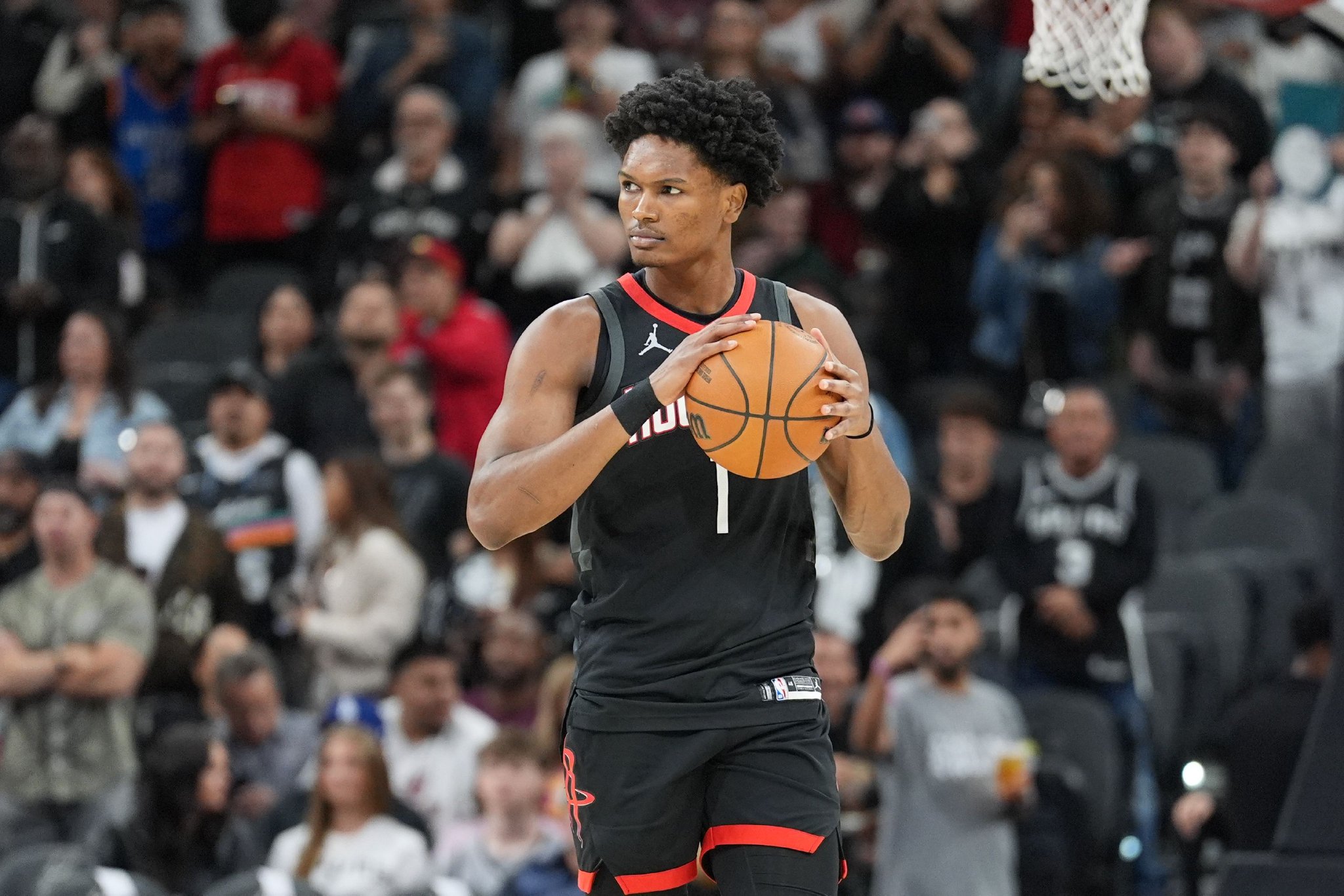 产效出色！阿门过去10战场均21.6分9板5.3助 真实命中率63.4%