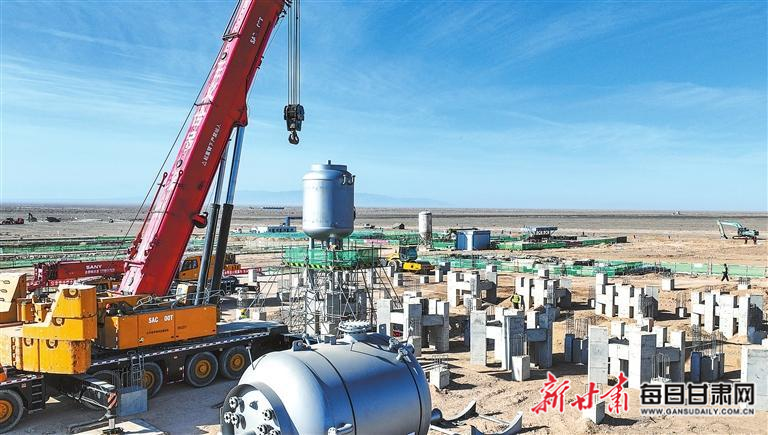 奶酪陷阱漫画完结经典回顾，十年沉淀打造校园恋爱巅峰之作，三大主线剧情解析引发全网热议，观众泪目见证爱情圆满结局