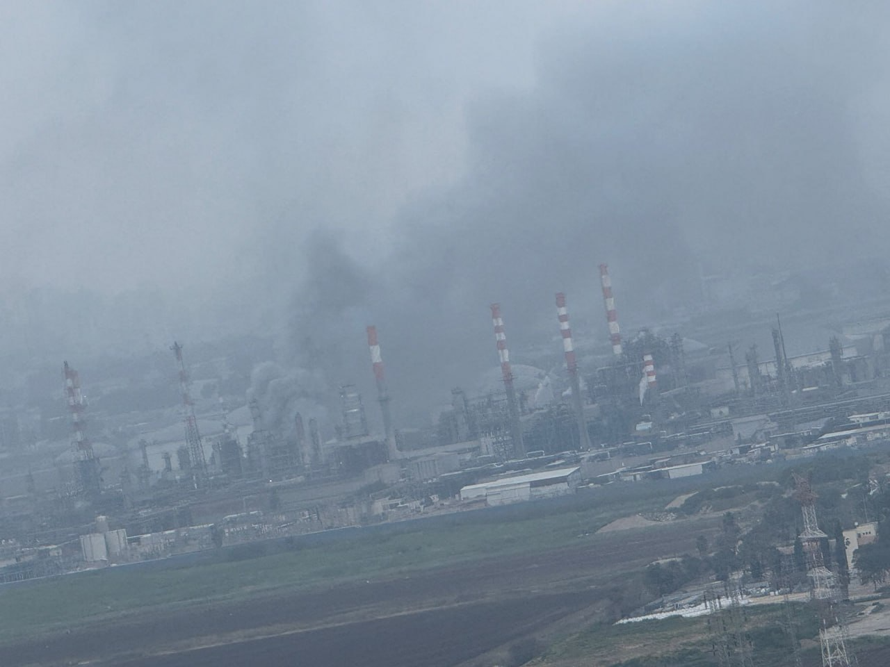△以色列海法一处炼油厂遭袭