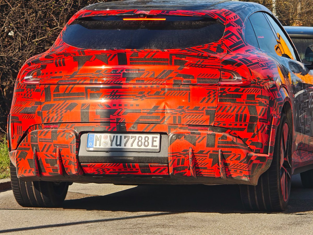 小米春季新品发布会专题，新一代 SU7 发布