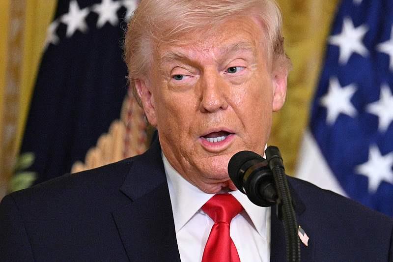 特朗普：当美国想结束与伊朗冲突时 以色列也会同步