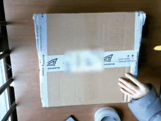 商家收到退货包裹后，拆开一看，麻了。本文图片由海曙公安提供 