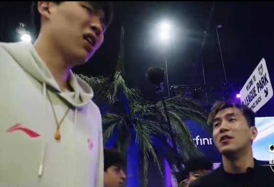 出场时间不多！郭艾伦安慰杨瀚森：有机会的 赛季漫长会有人受伤