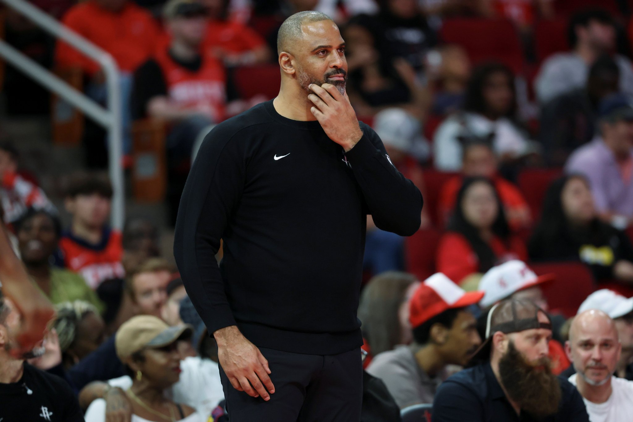 媒体人：乌度卡上赛季封神本季被怒喷 教练水平根据球队状态浮动