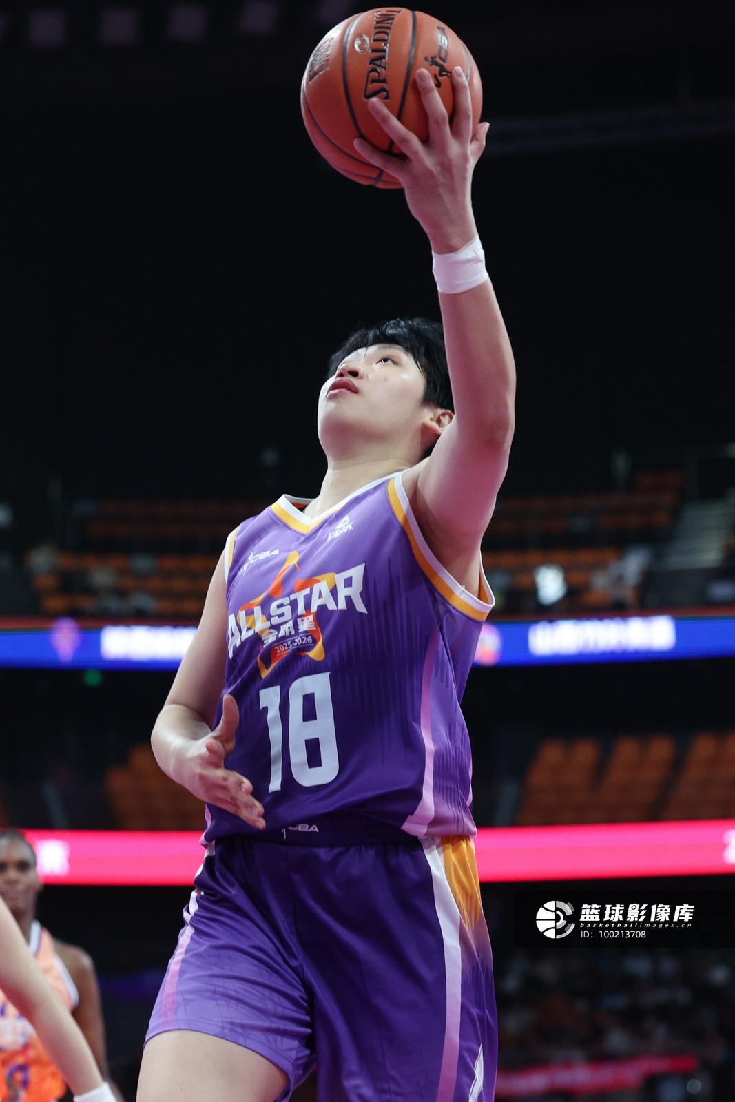 勇夺全明星MVP！陈明伶18中11砍全队最高22分外加10板