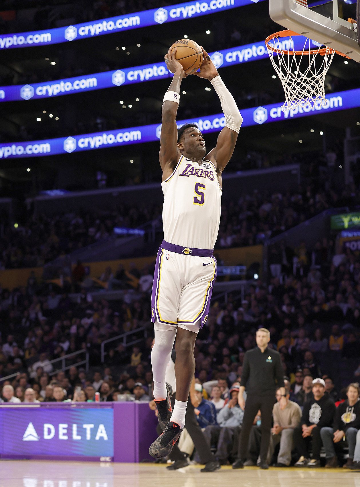 路威：艾顿终于想通了 这永远都不算晚 他该给卡佩拉道个歉