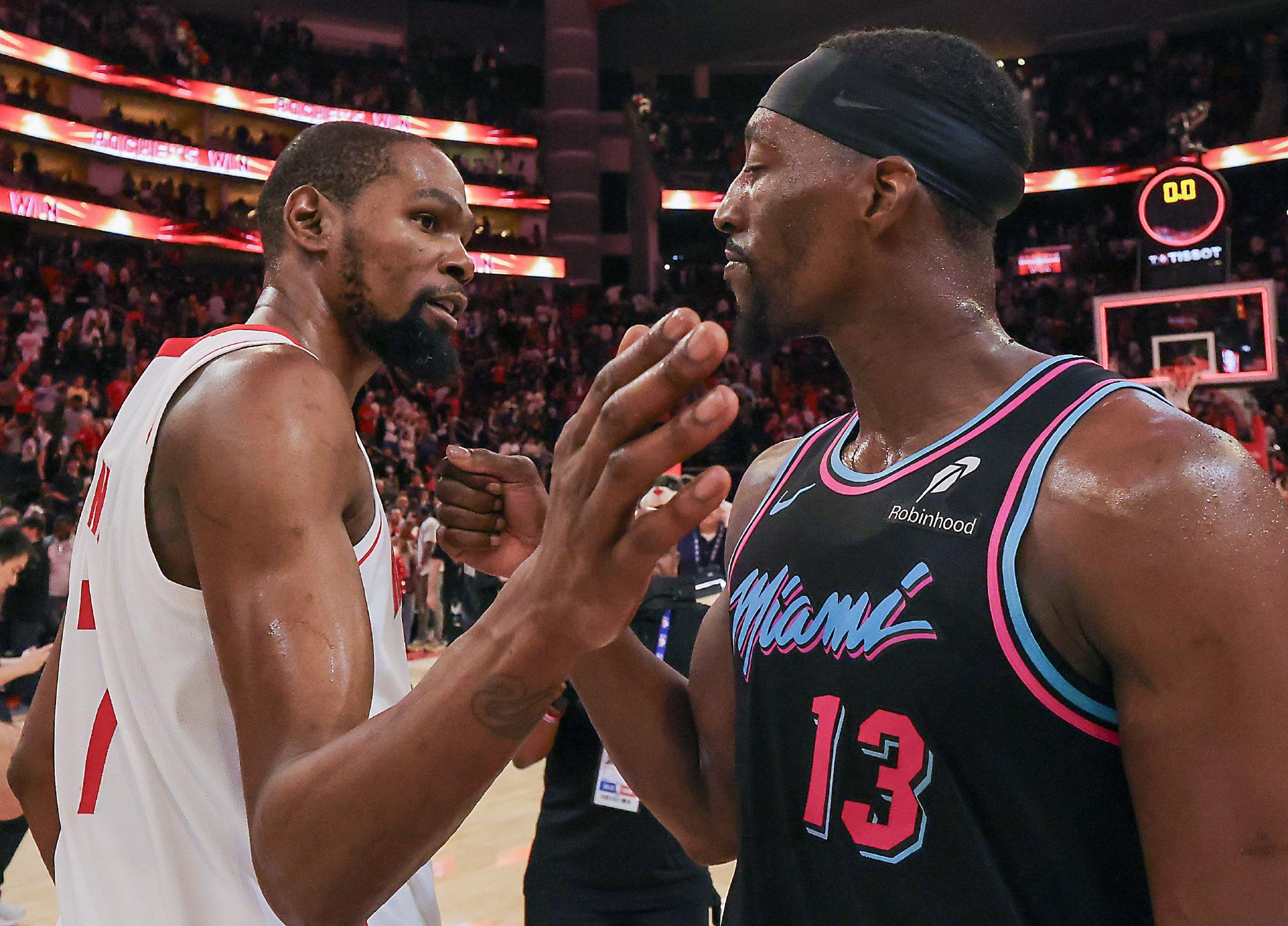 阿贾谈杜兰特得分超乔丹：让我男友当背景板有些心碎 但我钦佩KD