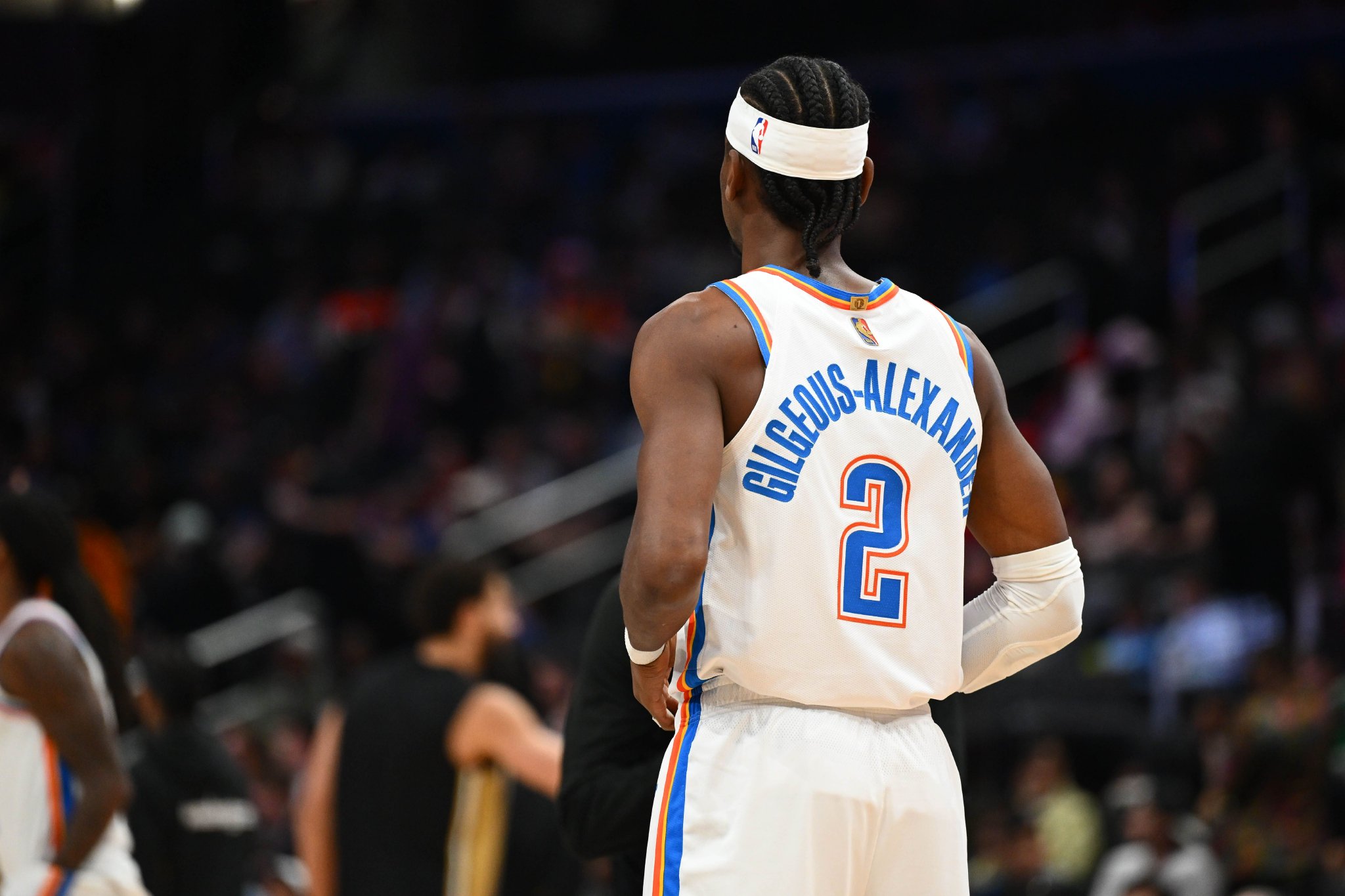 安东尼：球员们才知道谁是真正的MVP 在我看来这个人就是SGA