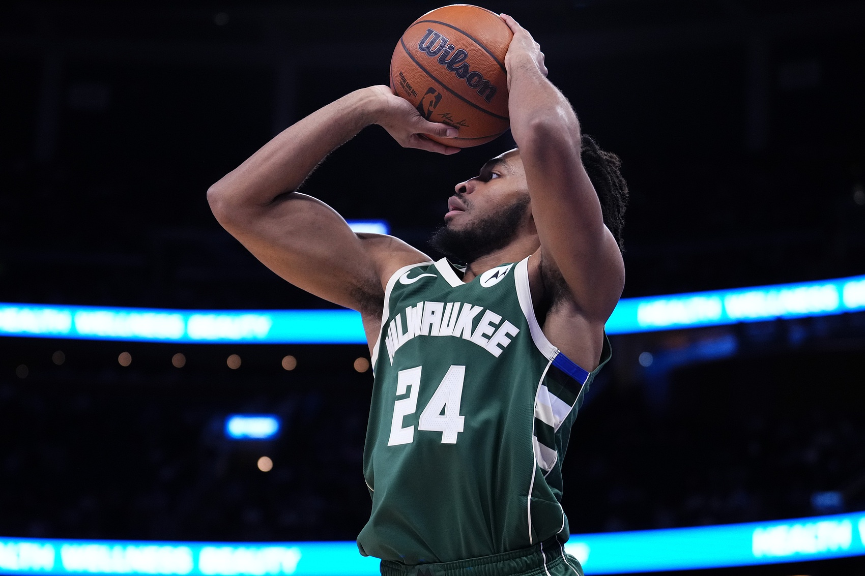 血亏！小火车去年曾拒绝2年3000万 现在可能要展望CBA了