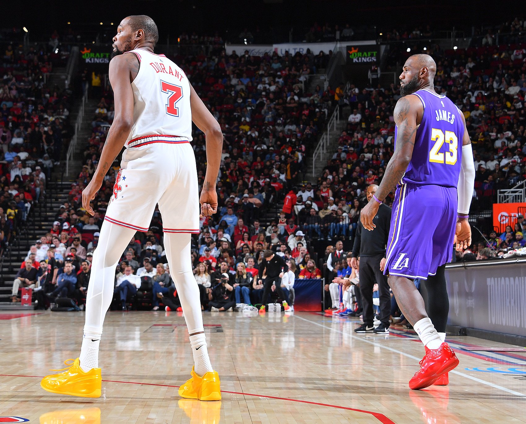 追梦：杜兰特和詹姆斯不断定义着NBA“长青”的含义 向兄弟们致敬