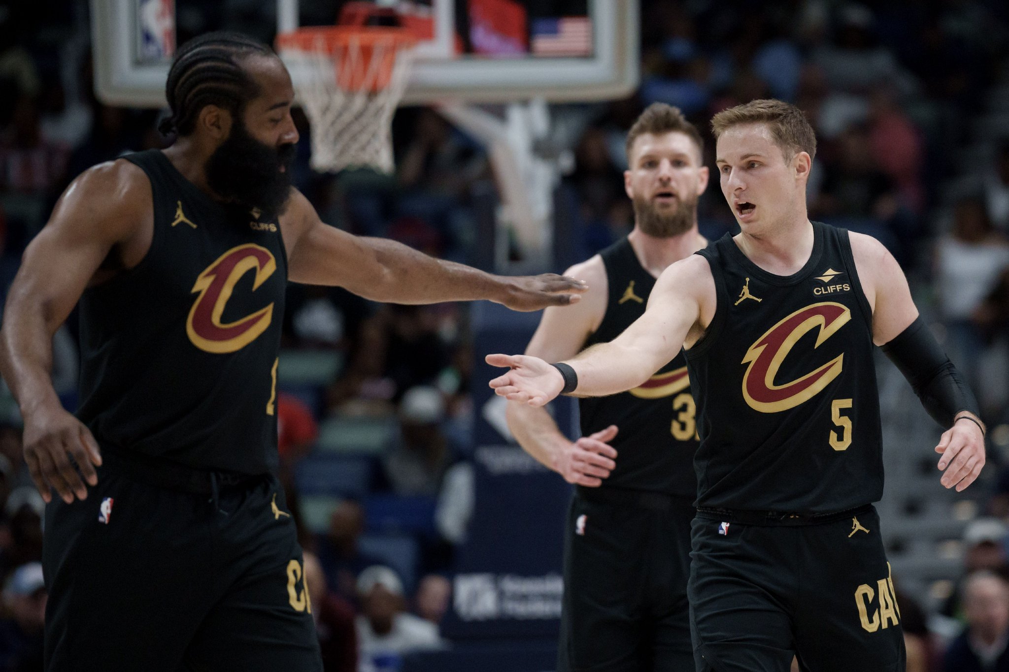 梅里尔：我们近几场防守完全不达标 必须找回应有的防守水准