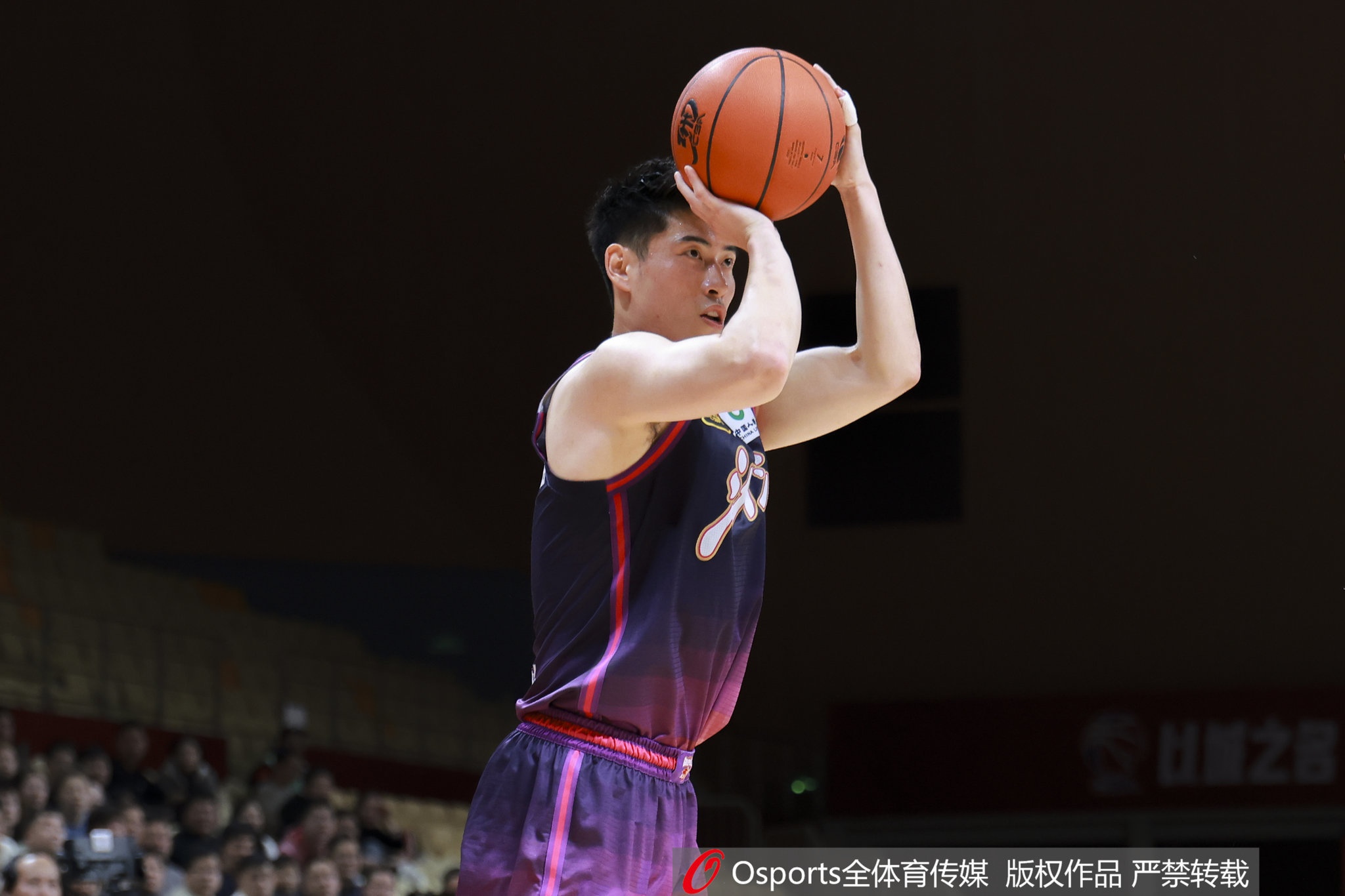 能突能投！程帅澎半场7中4&罚球5中5砍下全队最高的15分