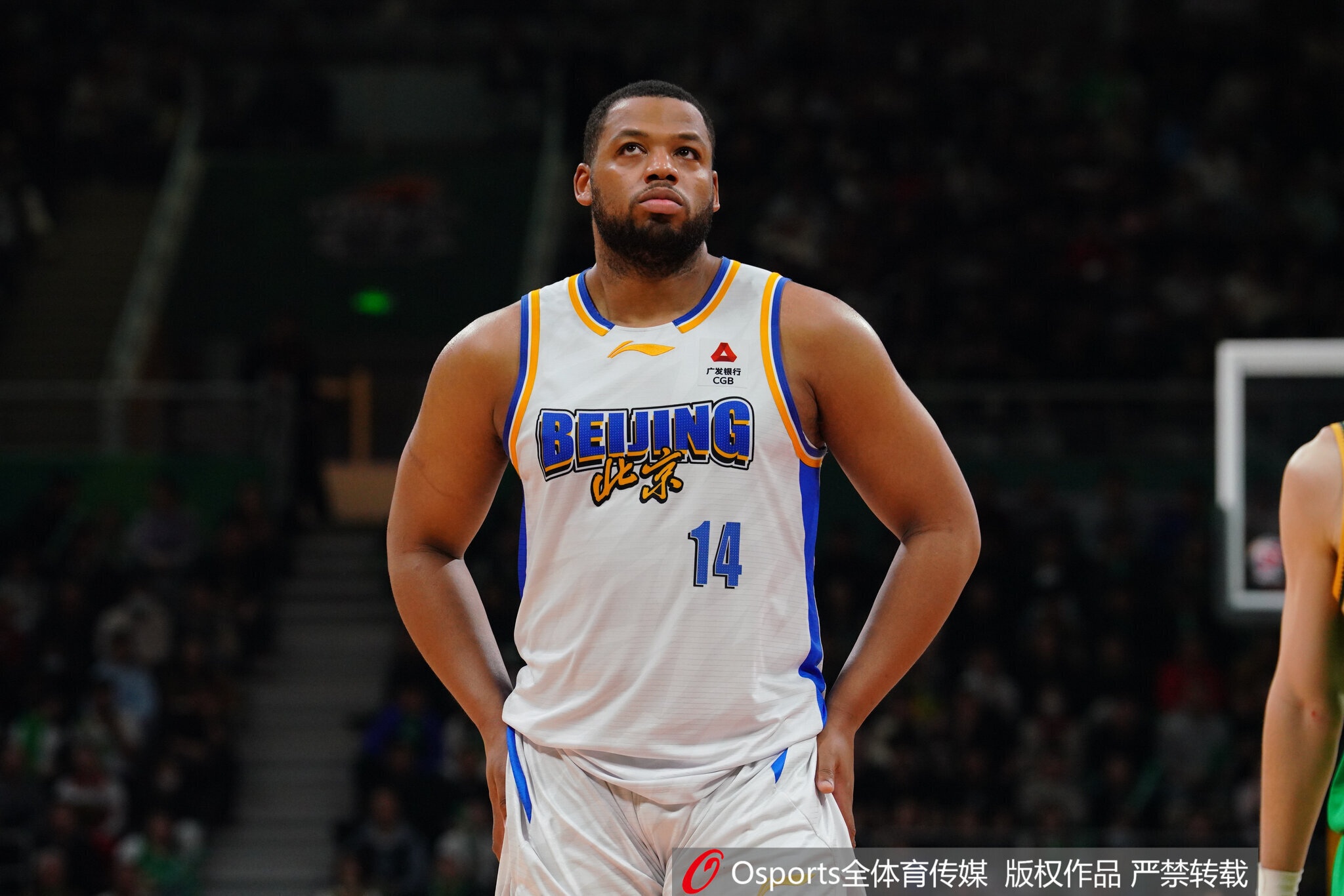 斯佩尔曼手感火热让教练组更信任 周琦罚球回暖 自家篮筐就是亲切