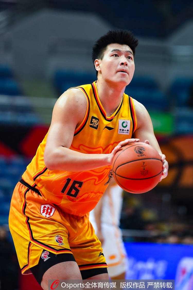 潜力赛-马国栋17分3板1断1帽 马浩森13分2板2助 江苏战胜深圳