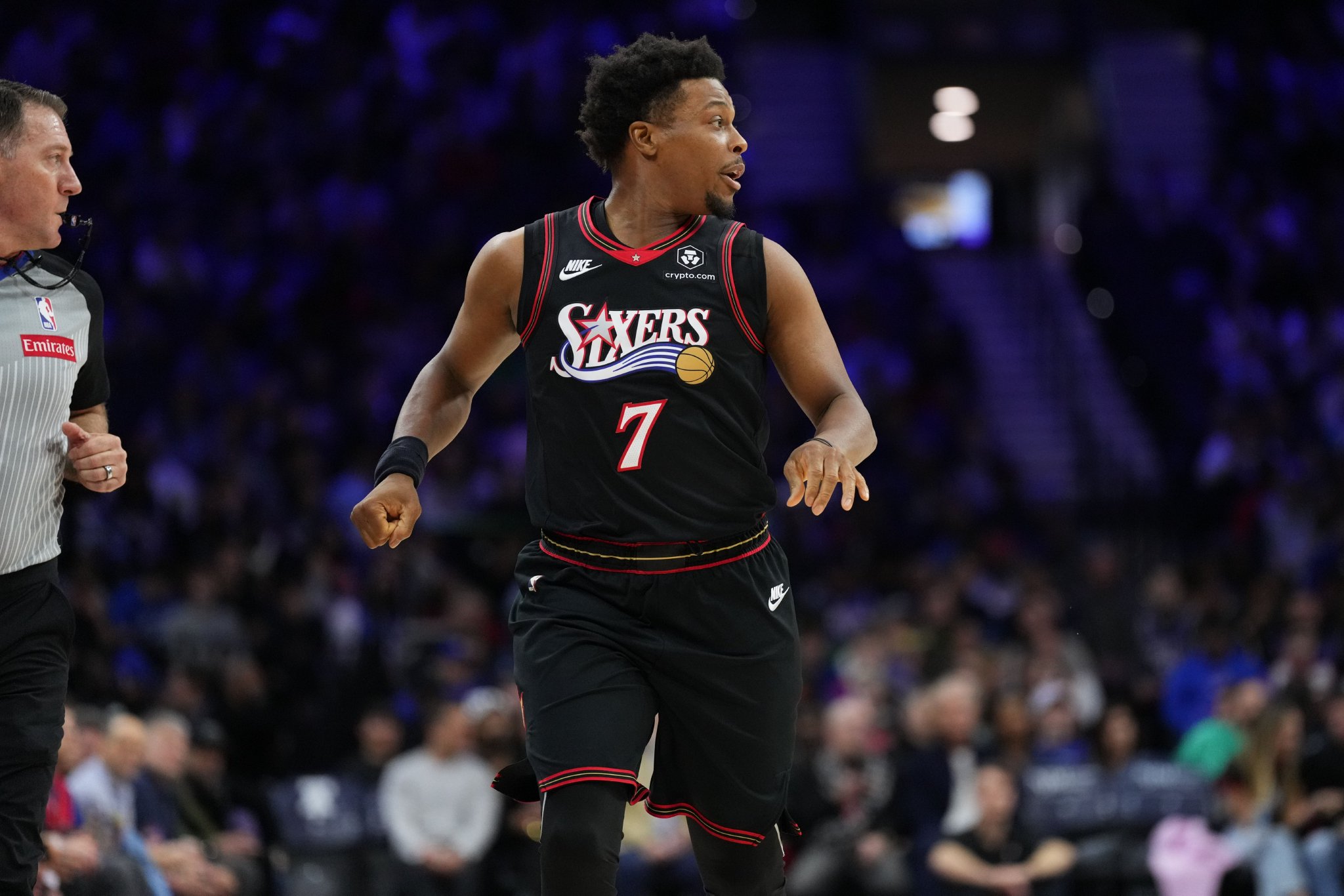 三人组团目前联盟共有3人年龄40+：洛瑞、吉布森、詹姆斯