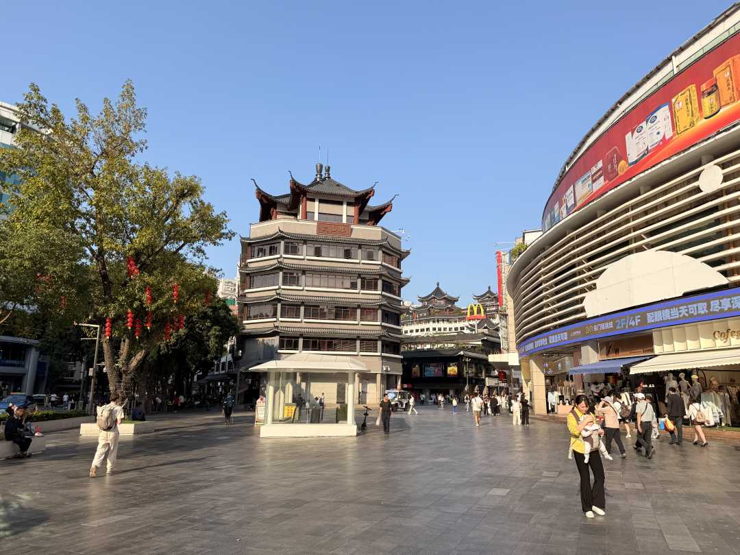 深圳东门步行街焕新升级|李娟_新浪财经_新浪网