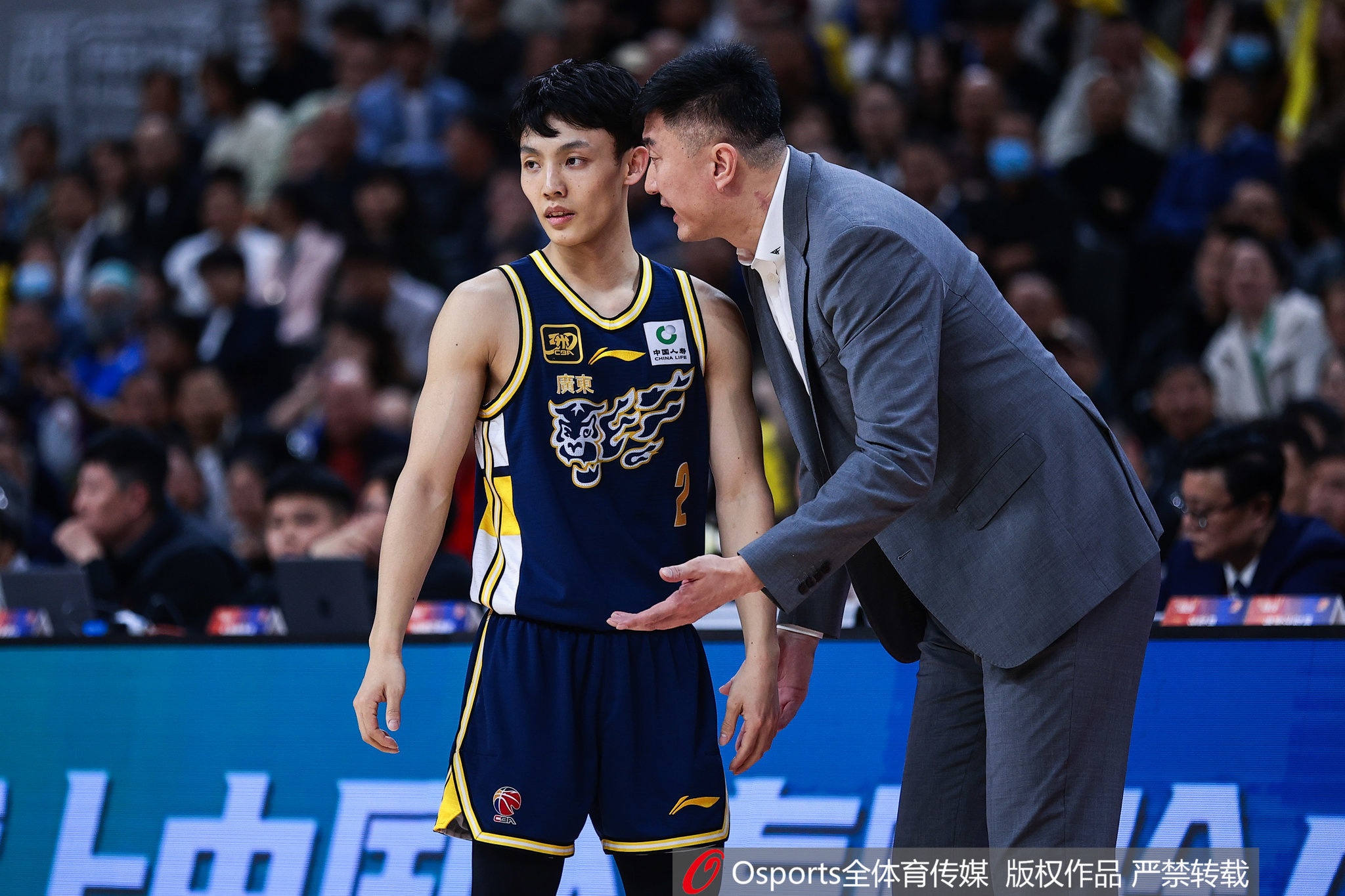 媒体人：若杜锋能把更多精力放到CBA赛场上 广东保住前四问题不大