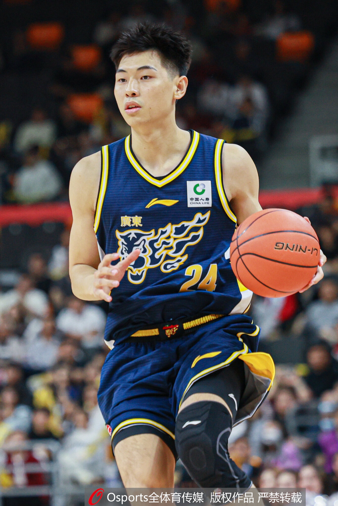 媒体人：这不是崔永熙的最好状态 他的高光在下赛季 本季随便打打