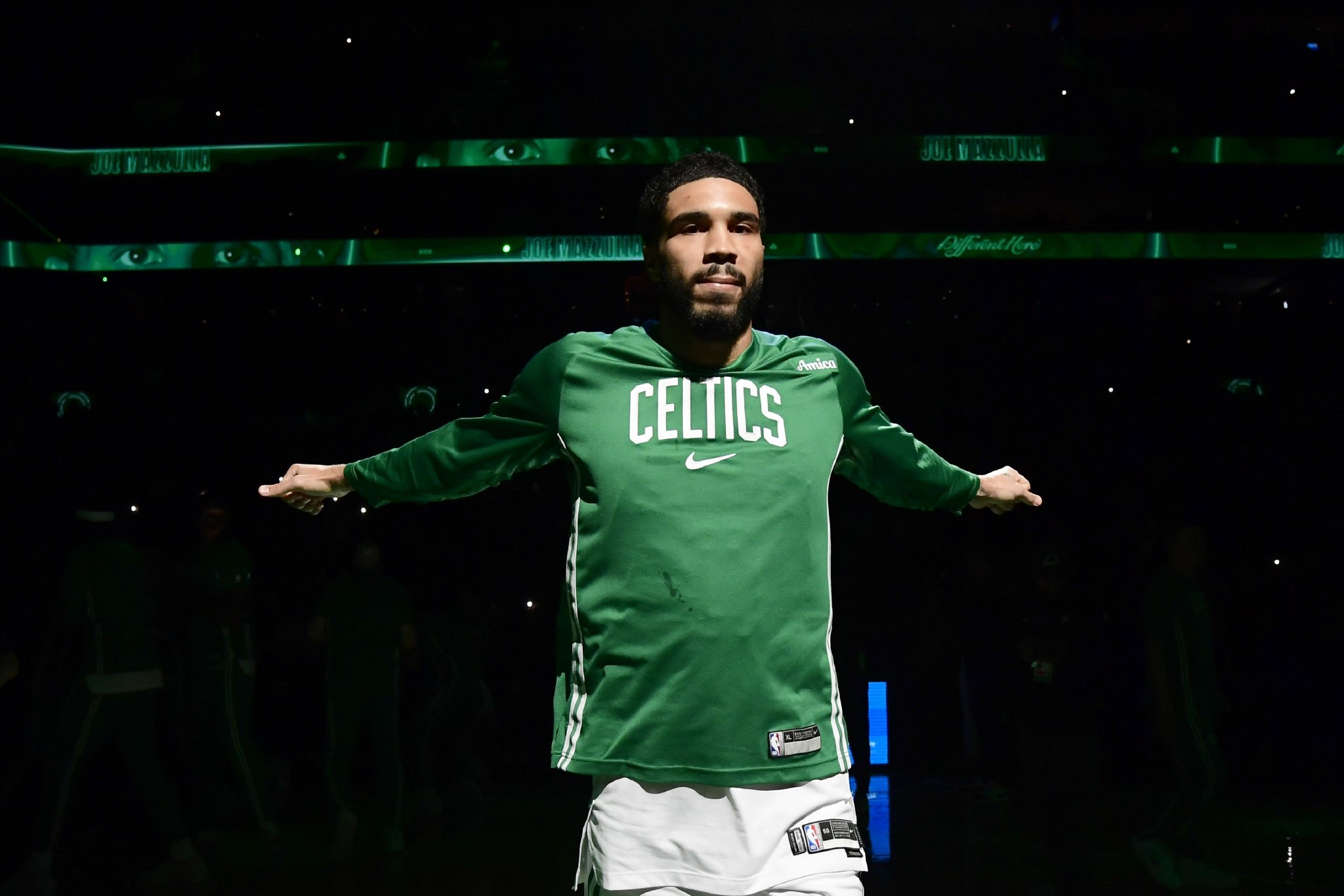 记者：绿军近期崛起为篮板顶级强队 这已成他们多场胜利关键之匙