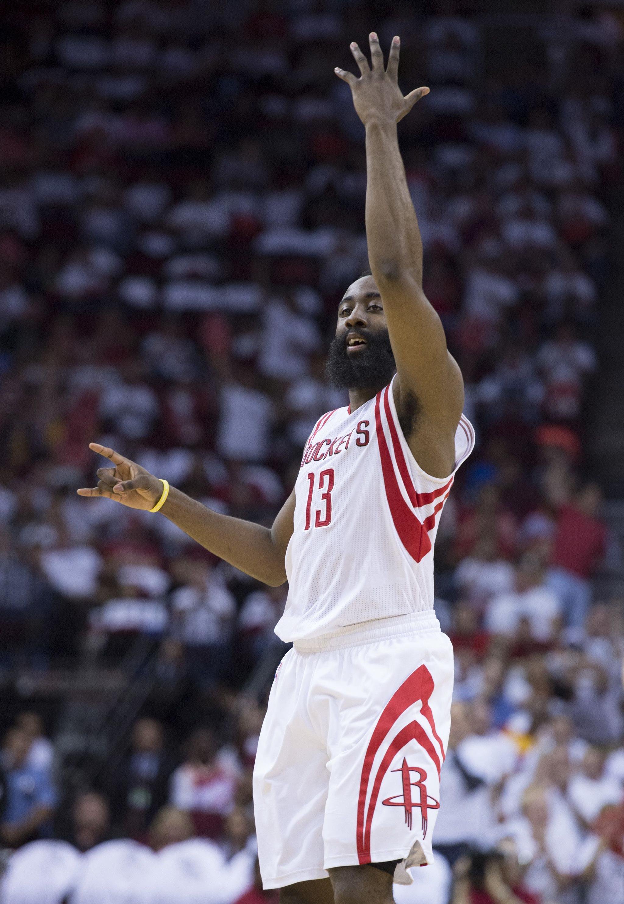 60+三双！帕金斯：别再说东契奇的表现前所未有 火箭登就曾做到过