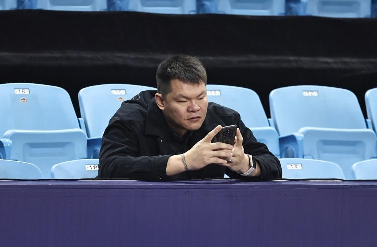 记者：广东看似输在最后实则内线决定成败 不补强内线前景堪忧