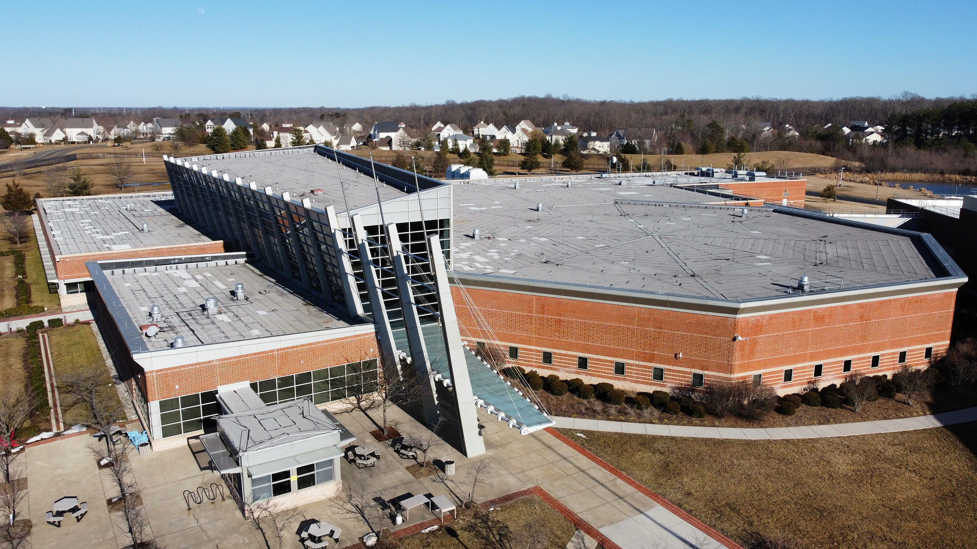 塔台出现异味 美航空局对华盛顿地区机场发布地面停飞令