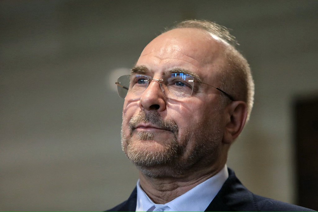 伊朗议长称武装部队“正等着美军地面行动”