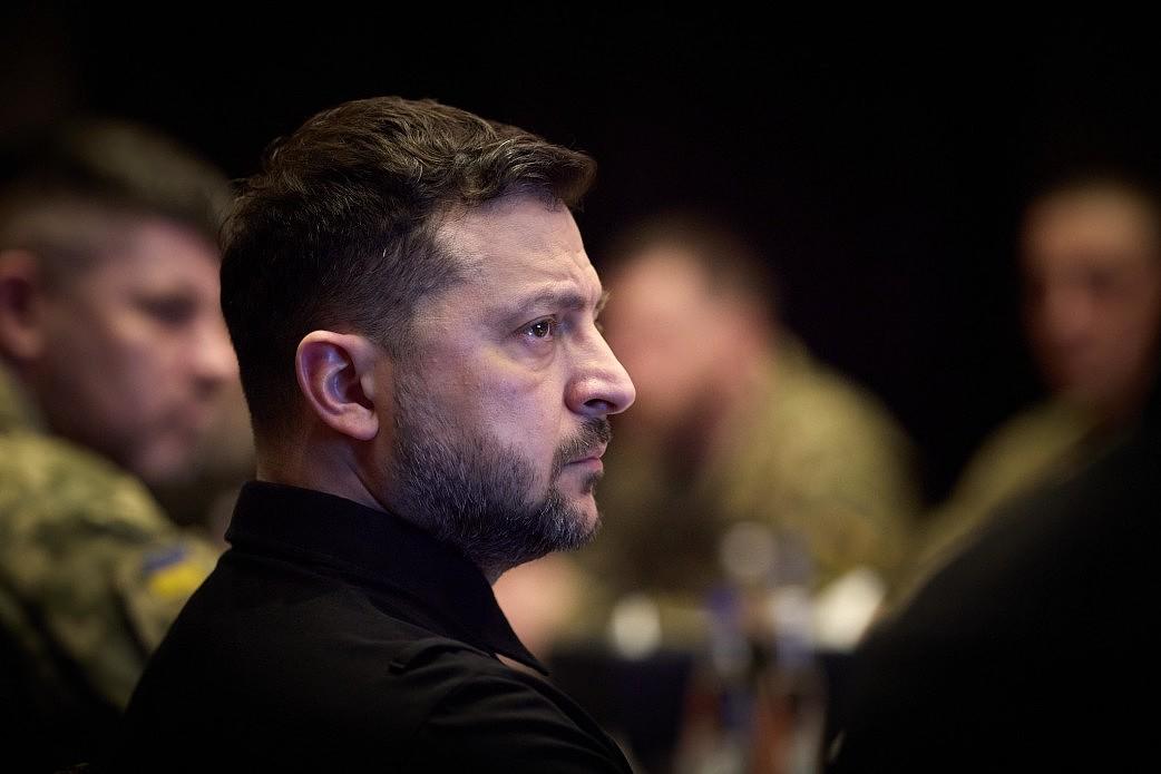 乌克兰被曝资金仅能维持两个月，泽连斯基连访中东三国签协议：都是“十亿”级别的