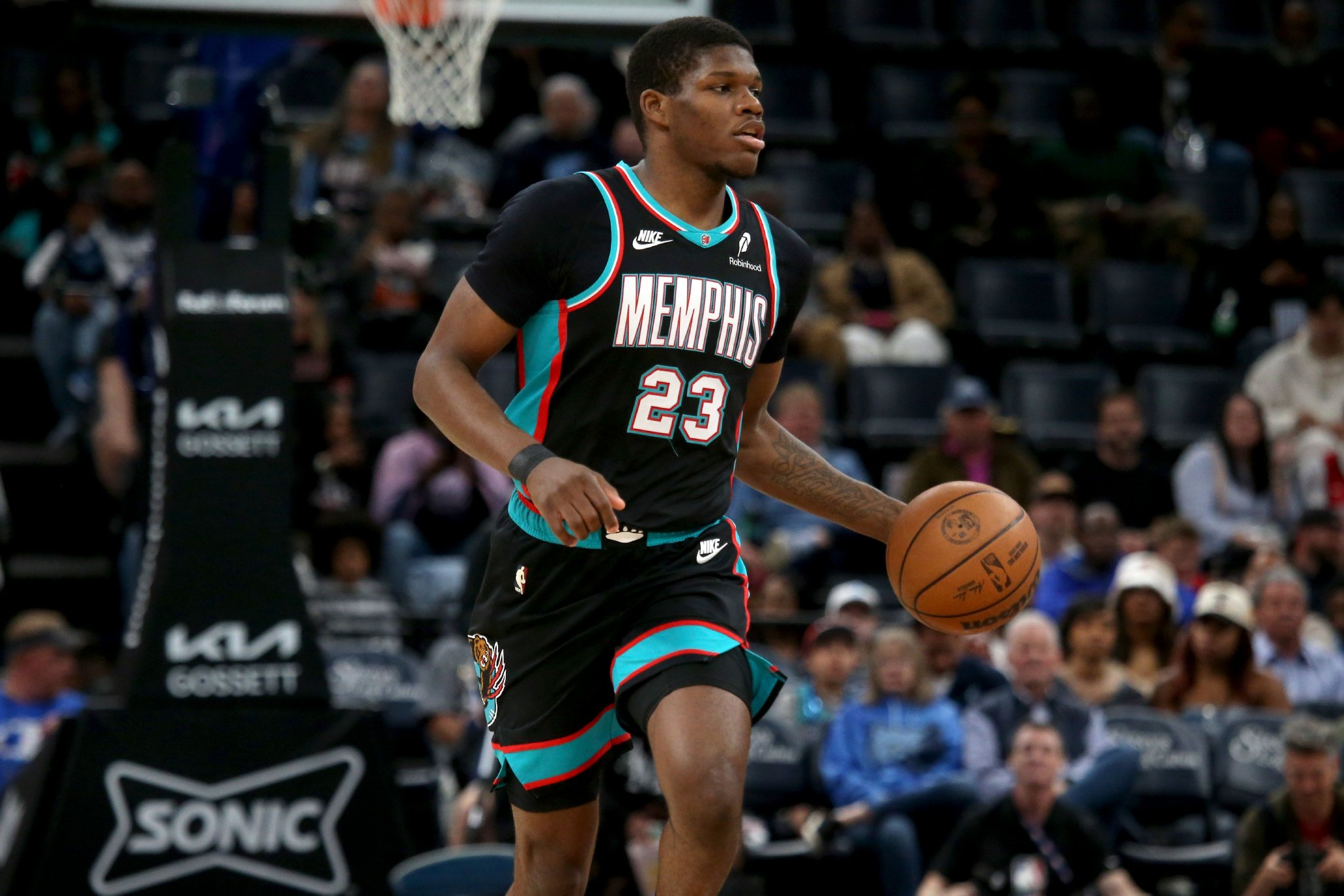 科沃德：球队在防守端很专注 对阵火箭和这场比赛篮板都很关键