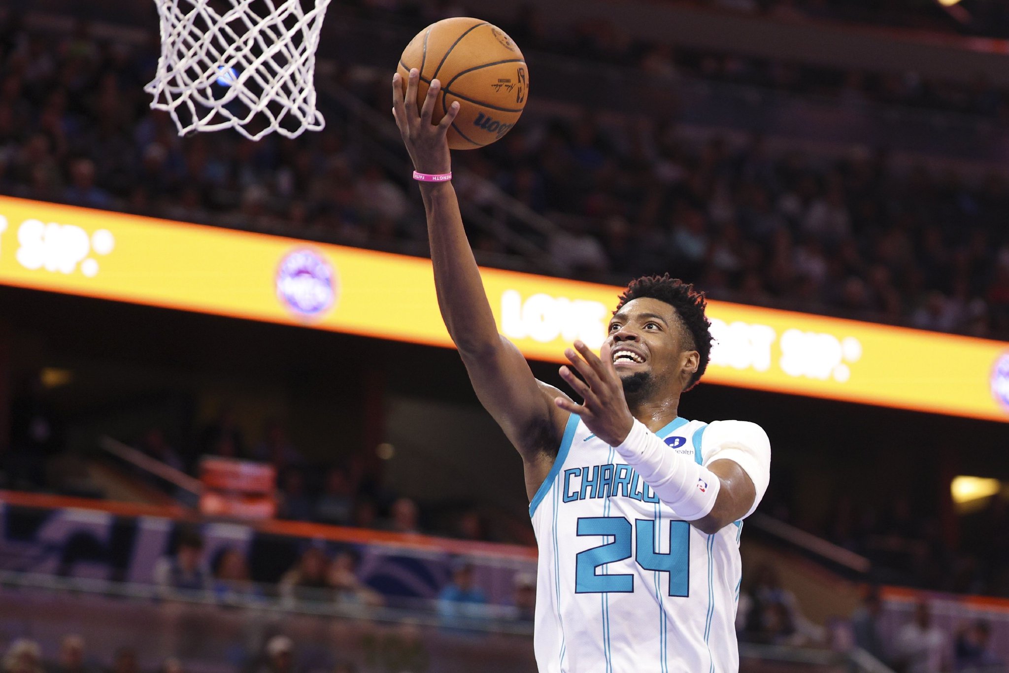 很兴奋！布兰登·米勒首节8中5砍下16分 三分5中3