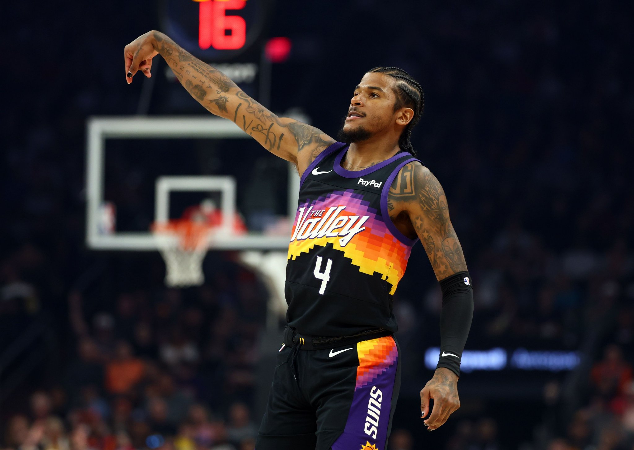 迎来四月天？杰伦·格林三节打卡 0罚球22中13高效砍下31分6板